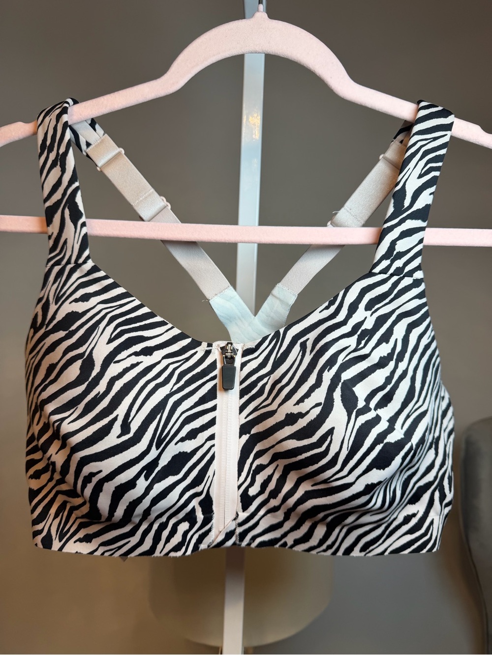 Victoria's Secret Zebra-Print Front Zip Sports Bra - Black & White